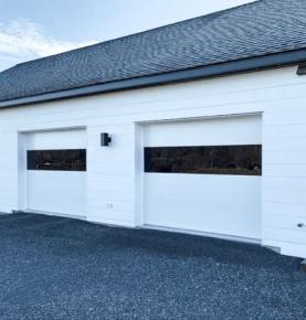 Flush Panel Smooth Aluminum Garage Door with Horizontal Modern Mirror Glass