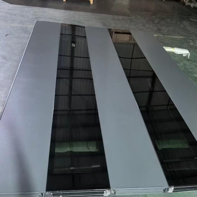 flush aluminum garage door with mirror glass view 24